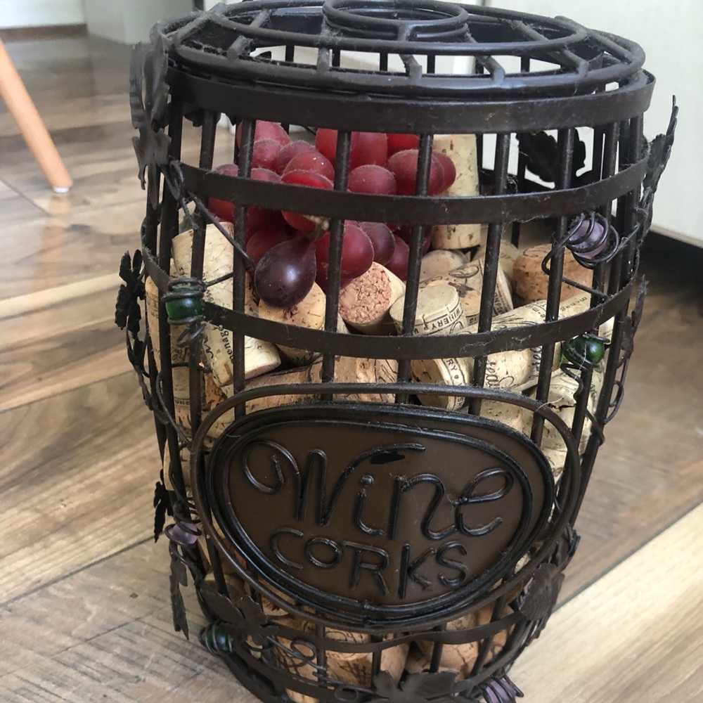 🍇Wine cork holder home decor